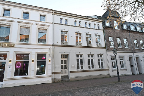 Zu kaufen! 305m² Zinshaus / Renditeobjekt in Goch - 14 Zimmer, EUR 379.000