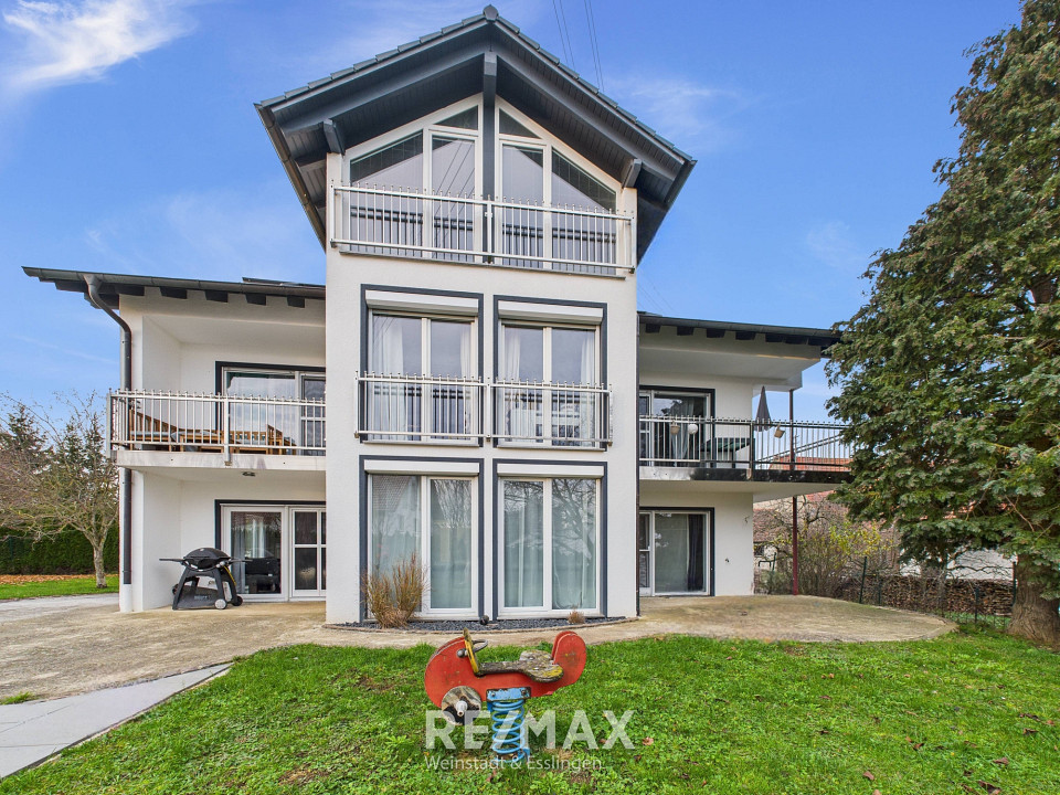 Real Estate Title Image Background
