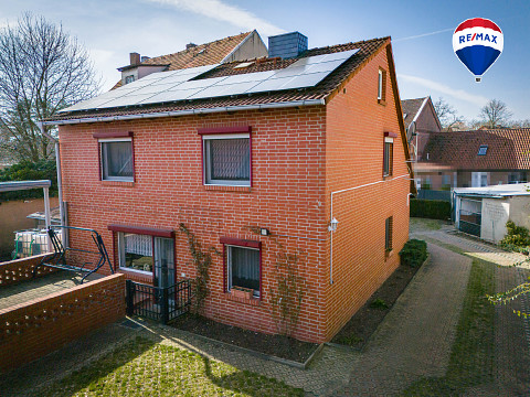 Freistehendes Einfamilienhaus mit Wintergarten & Traumgrundstück in Oebisfelde